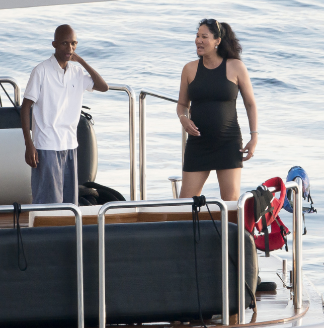 Photo Gallery: Kimora Lee Simmons Shows Off Baby Bump While In St ...