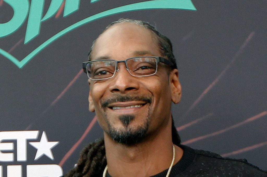 Look At God! Snoop Dogg Plans To Vote For First Time In November 